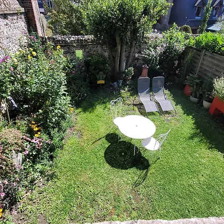 Le Jardin Des Murmures Ferienhaus *