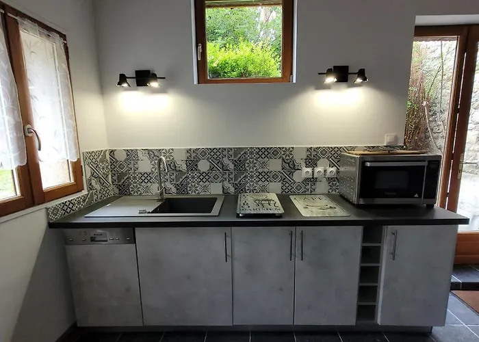 Le Jardin Des Murmures Holiday home *