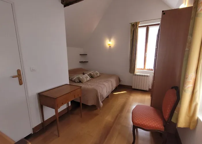 Le Jardin Des Murmures