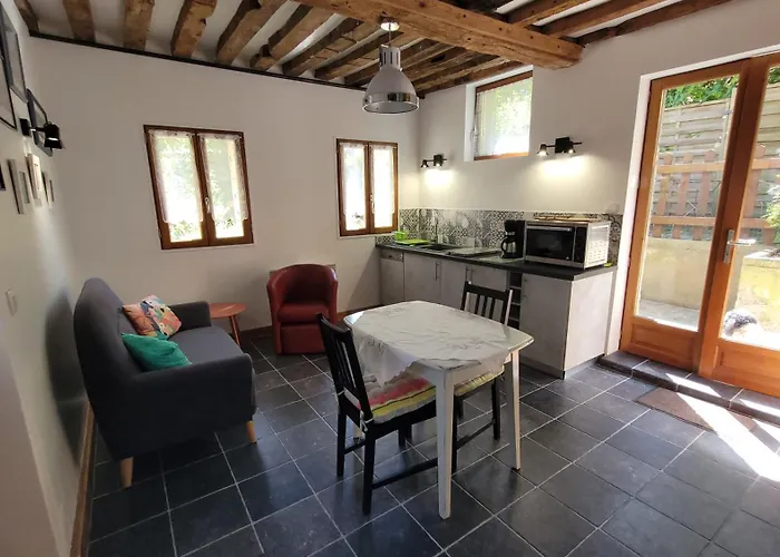 Le Jardin Des Murmures *