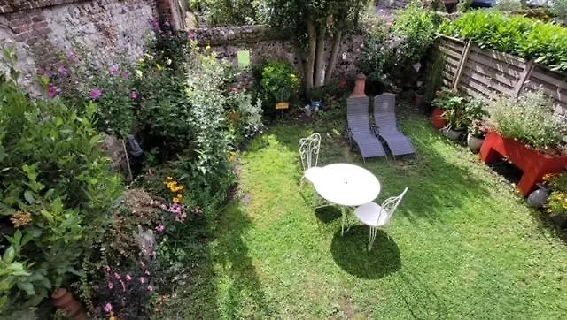 Le Jardin Des Murmures Holiday home