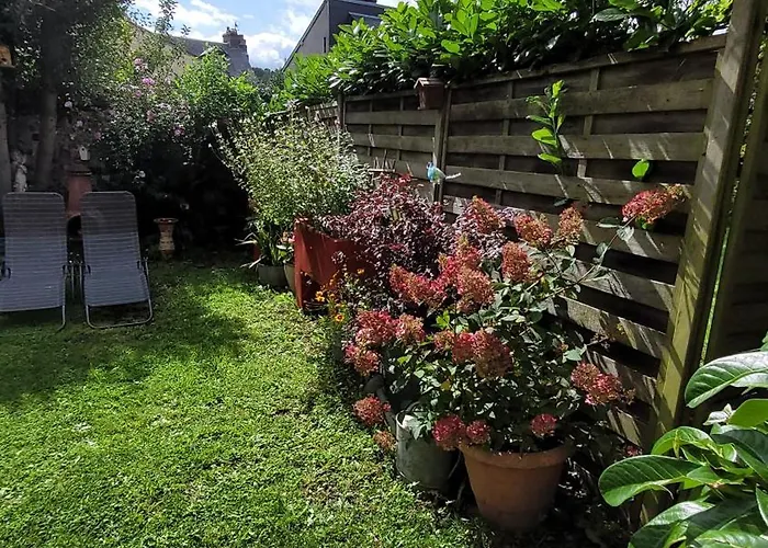 Holiday home Le Jardin Des Murmures Honfleur